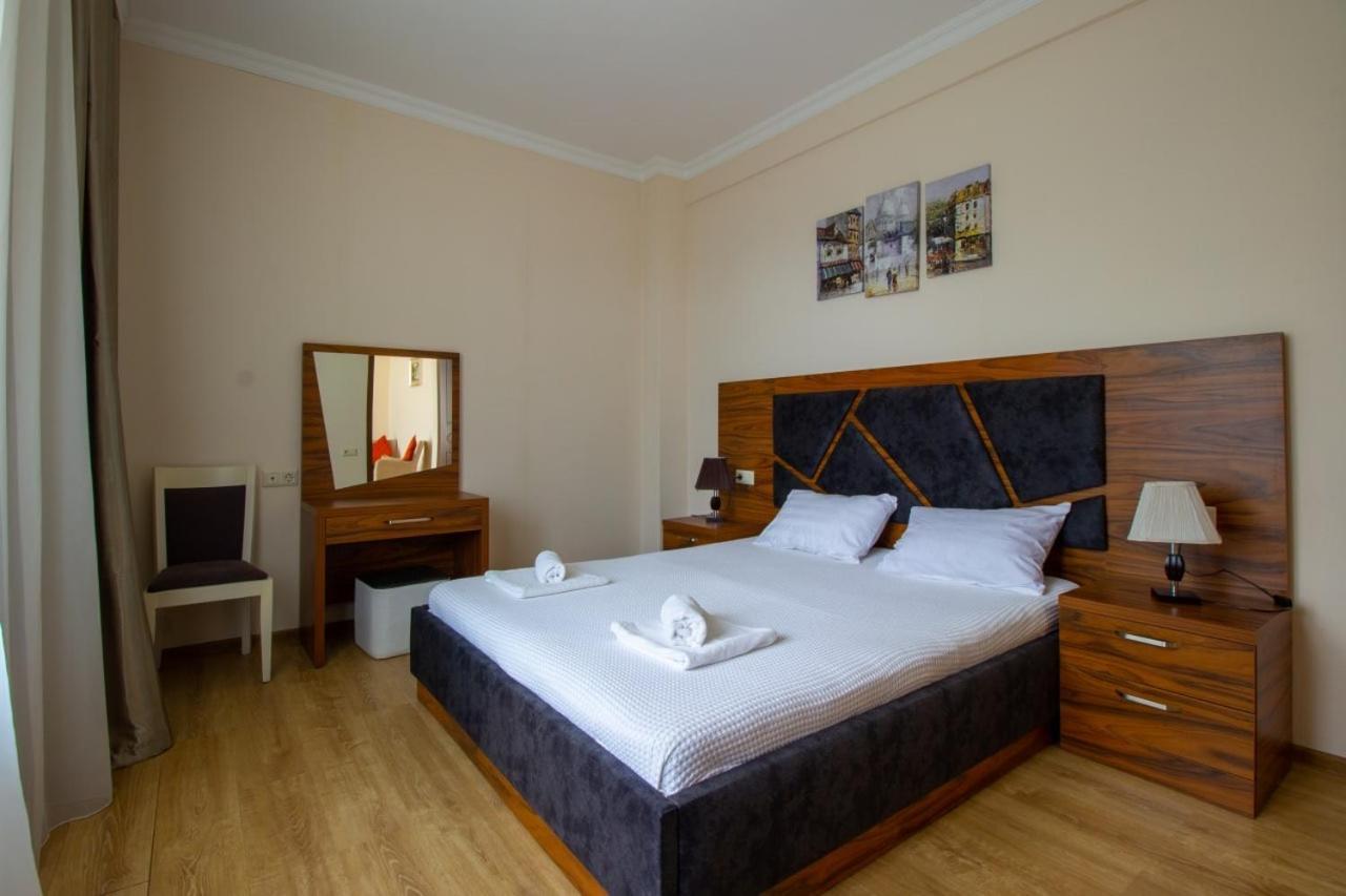 Golden Fleece Hotel Ureki Extérieur photo